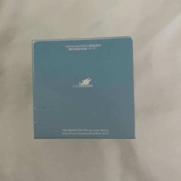 The Monsters Pin For Love Series Vinyl Plush Pendant Blind Box Letter Q Labubu - Picture 7 of 7